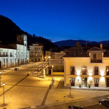 Antiguo Casino Hotel Pravia