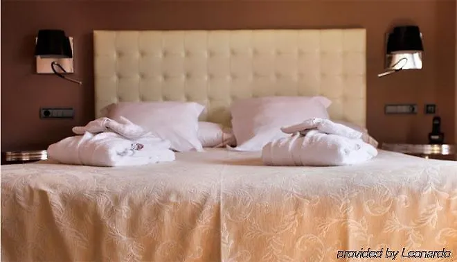 Hotel Antiguo Casino 3*