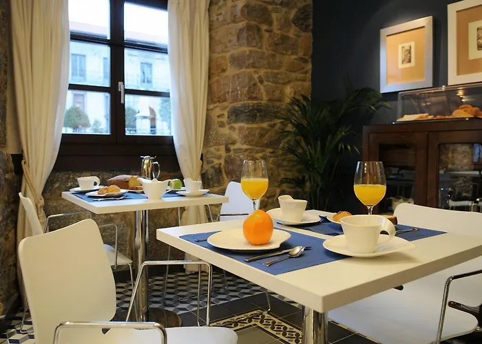 Hotel Antiguo Casino 3*